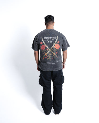 Shastran ke adheen hei raaj T-shirt acid washed