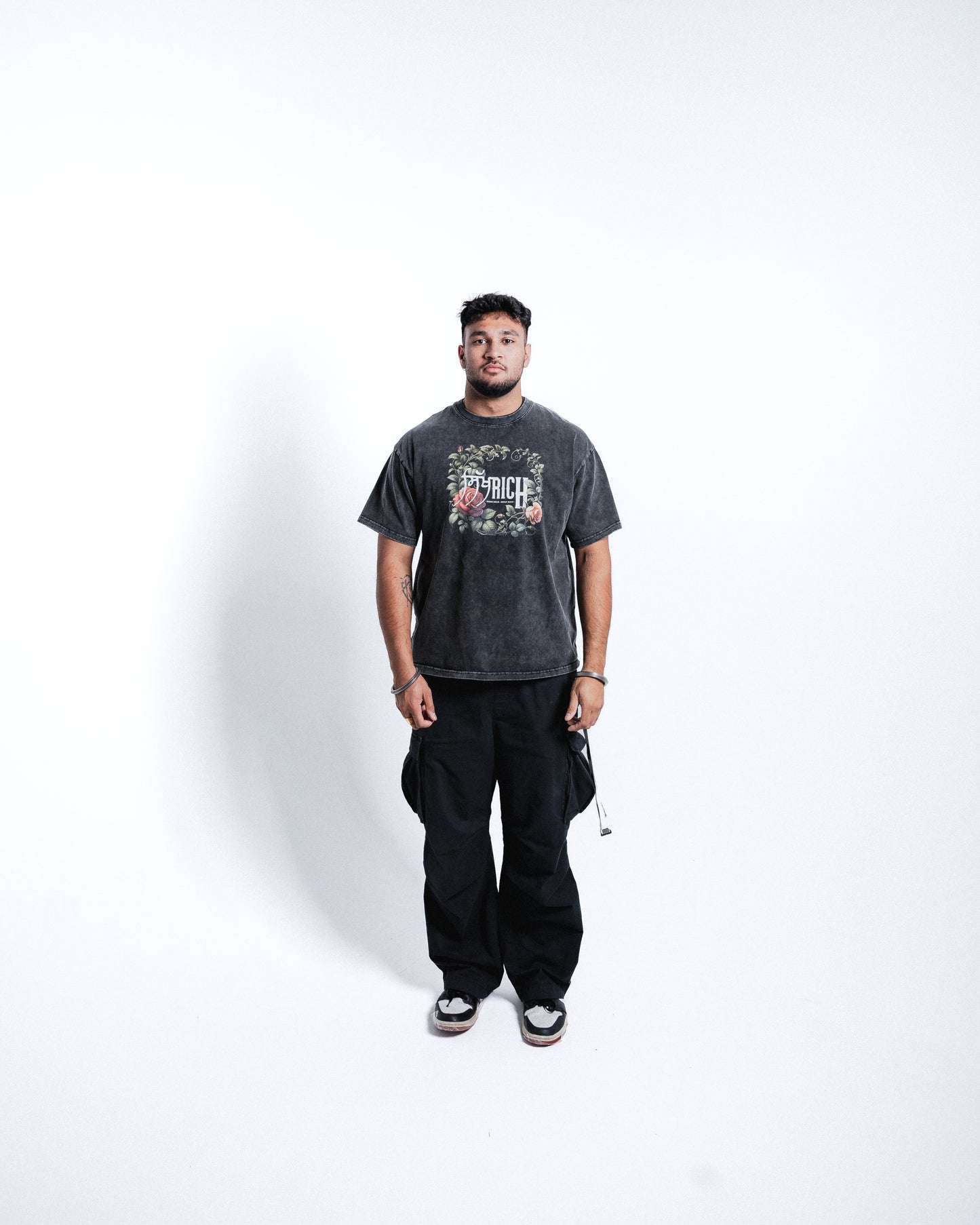 SIKHRICH ESSENTIALS T-shirt acid washed